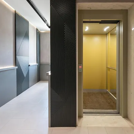 Compas Boutique 4* Golem (Tirana)